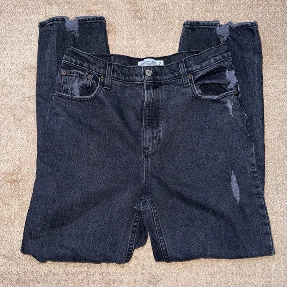 Abercrombie and Fitch 90s straight ultra high rise black distressed jeans 8/29S - Picture 1 of 6